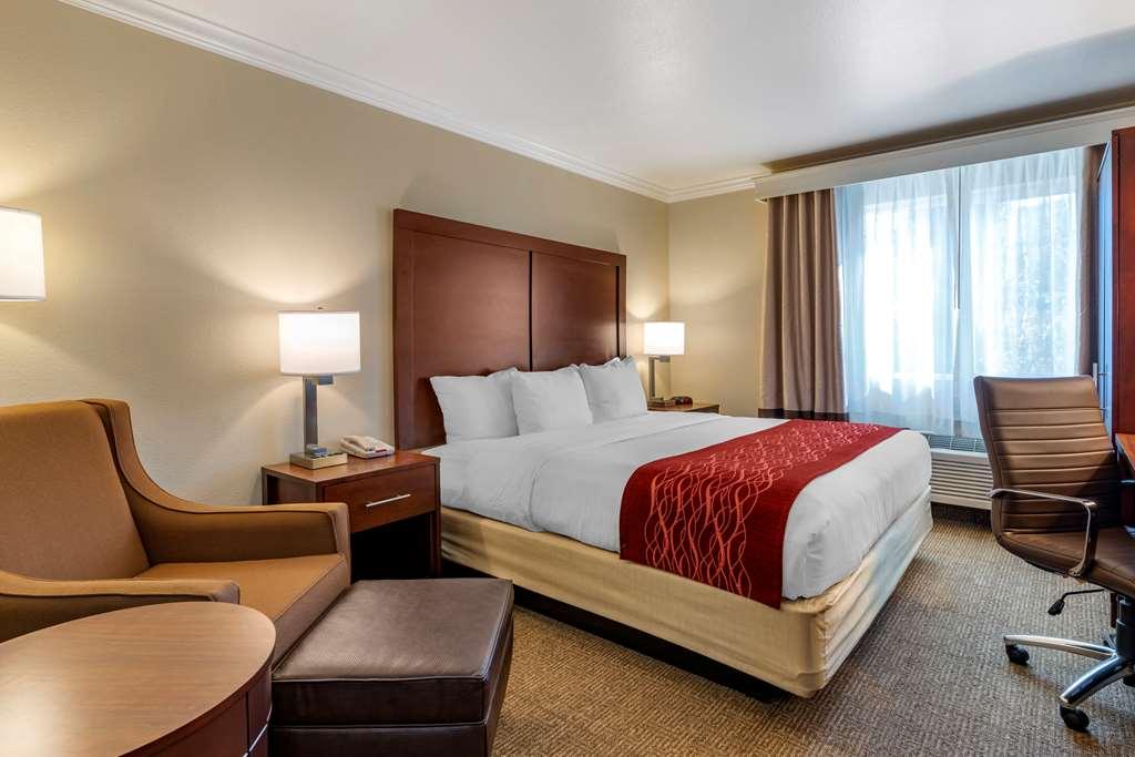 Comfort Inn Columbia Gorge Те-Даллес Номер фото