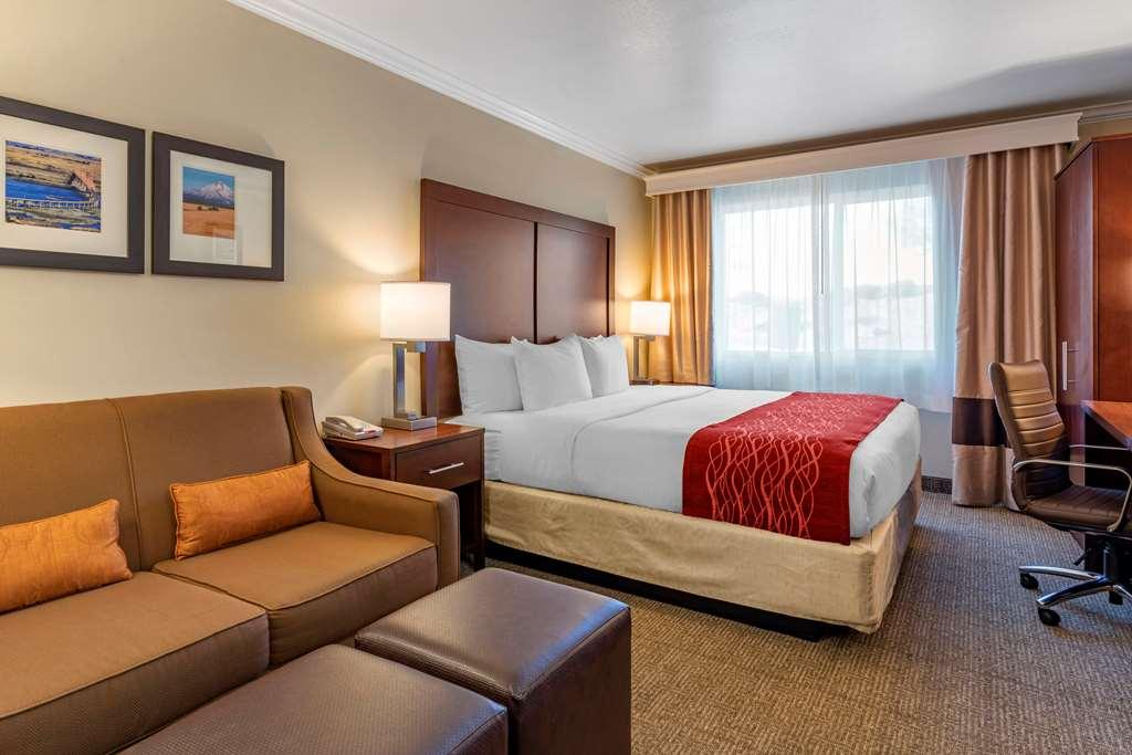 Comfort Inn Columbia Gorge Те-Даллес Номер фото