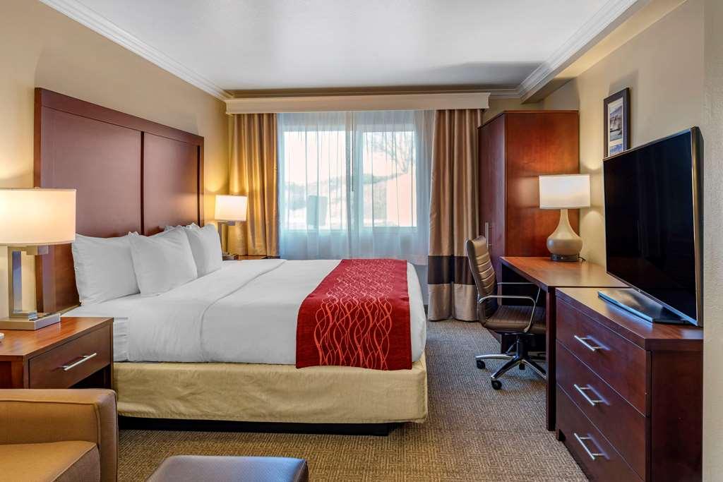 Comfort Inn Columbia Gorge Те-Даллес Номер фото