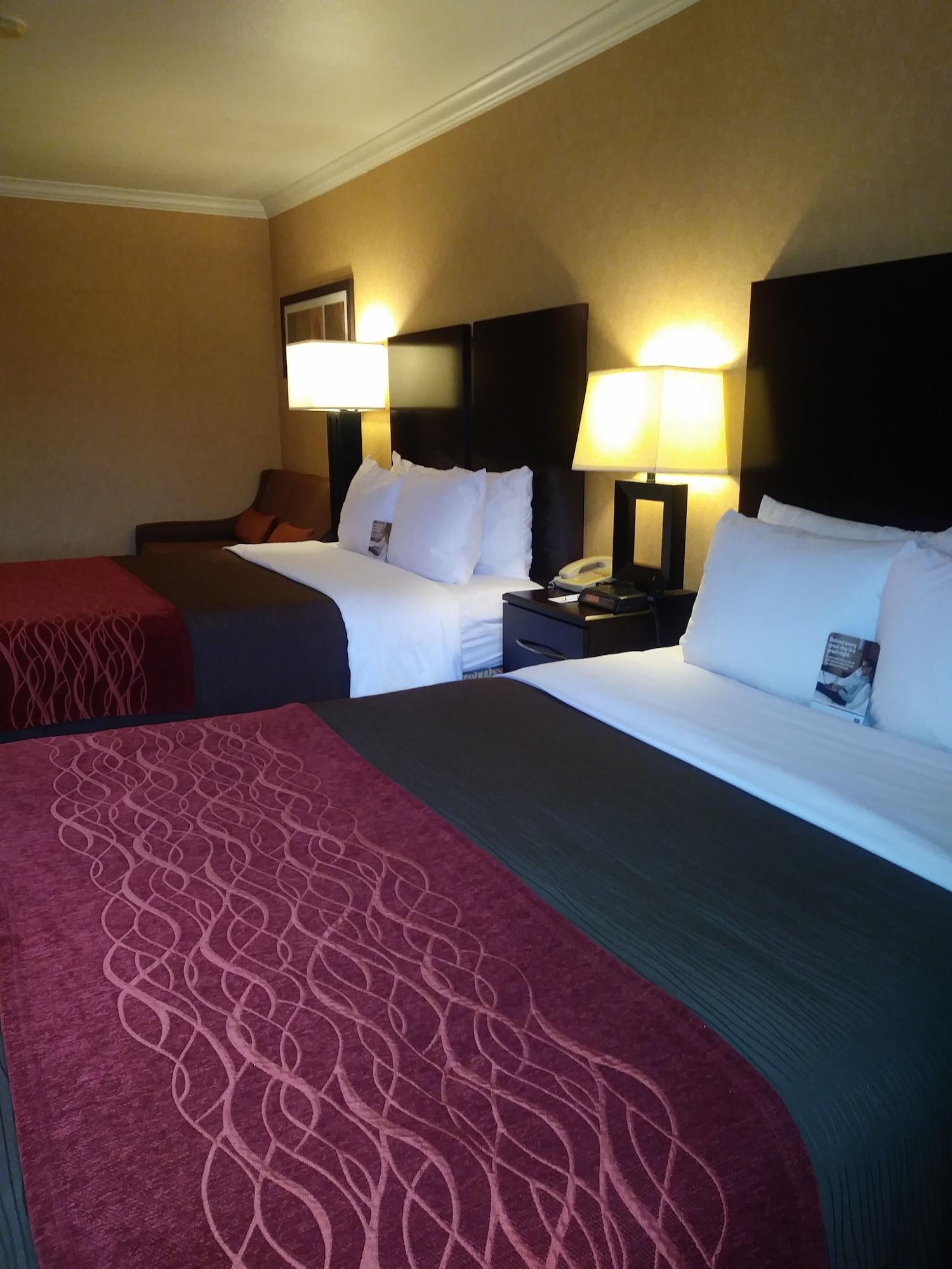 Comfort Inn Columbia Gorge Те-Даллес Екстер'єр фото