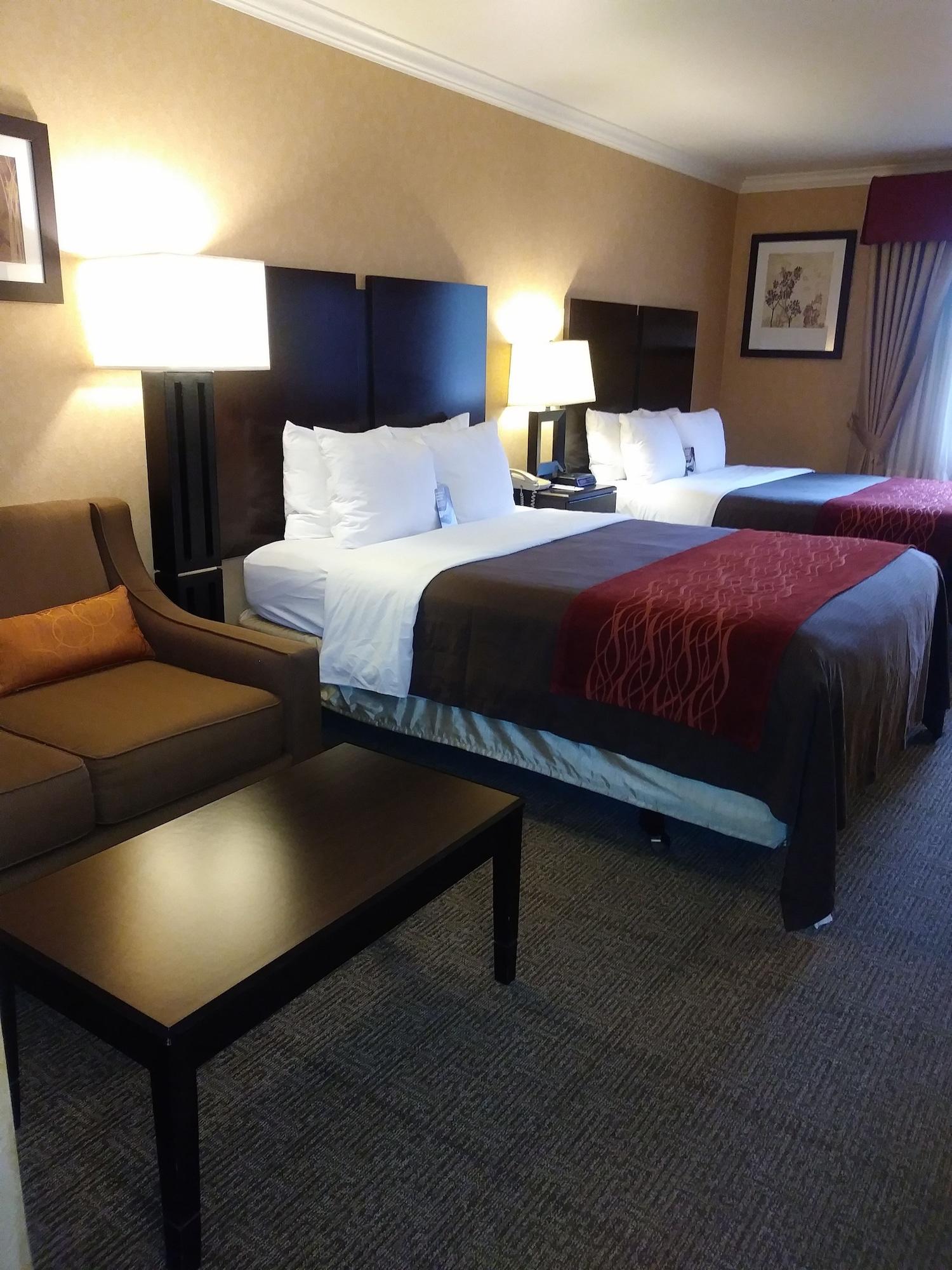 Comfort Inn Columbia Gorge Те-Даллес Екстер'єр фото