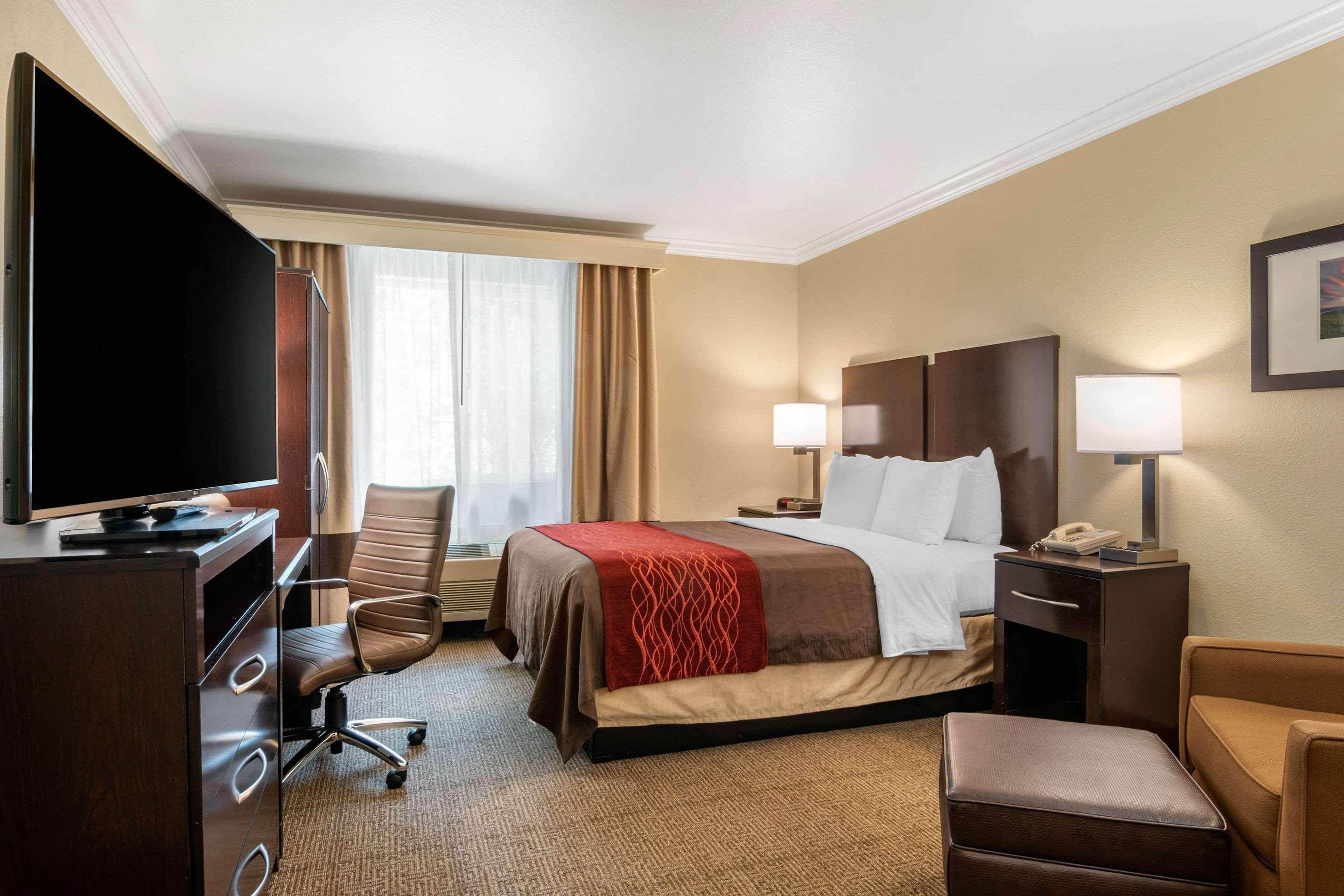 Comfort Inn Columbia Gorge Те-Даллес Екстер'єр фото
