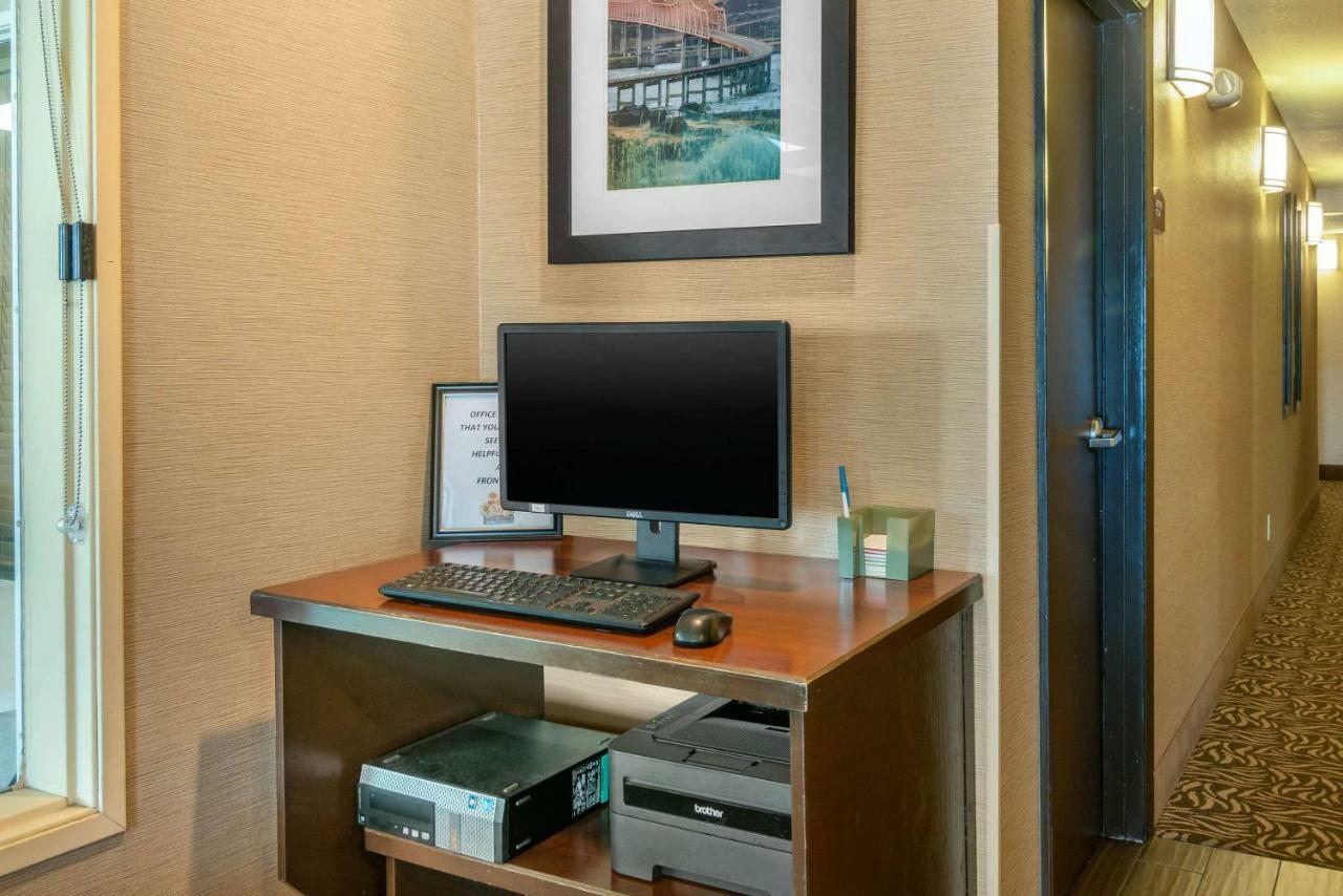 Comfort Inn Columbia Gorge Те-Даллес Екстер'єр фото